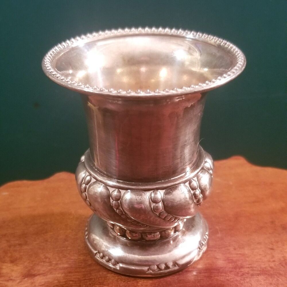 Vintage Ronson Waldorf Weighted Silver Plate Cigarette Holder 3"x2.5" Diameter